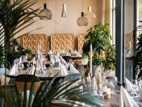 Restaurant oppdekket halvtotal 